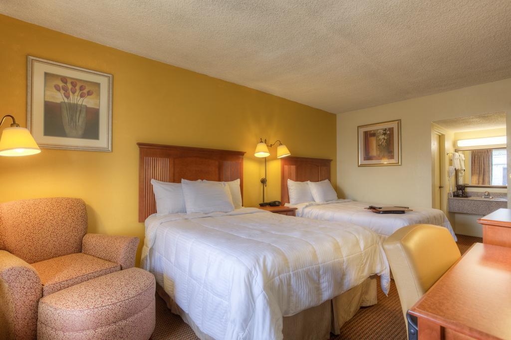 Econo Lodge Byron Bilik gambar