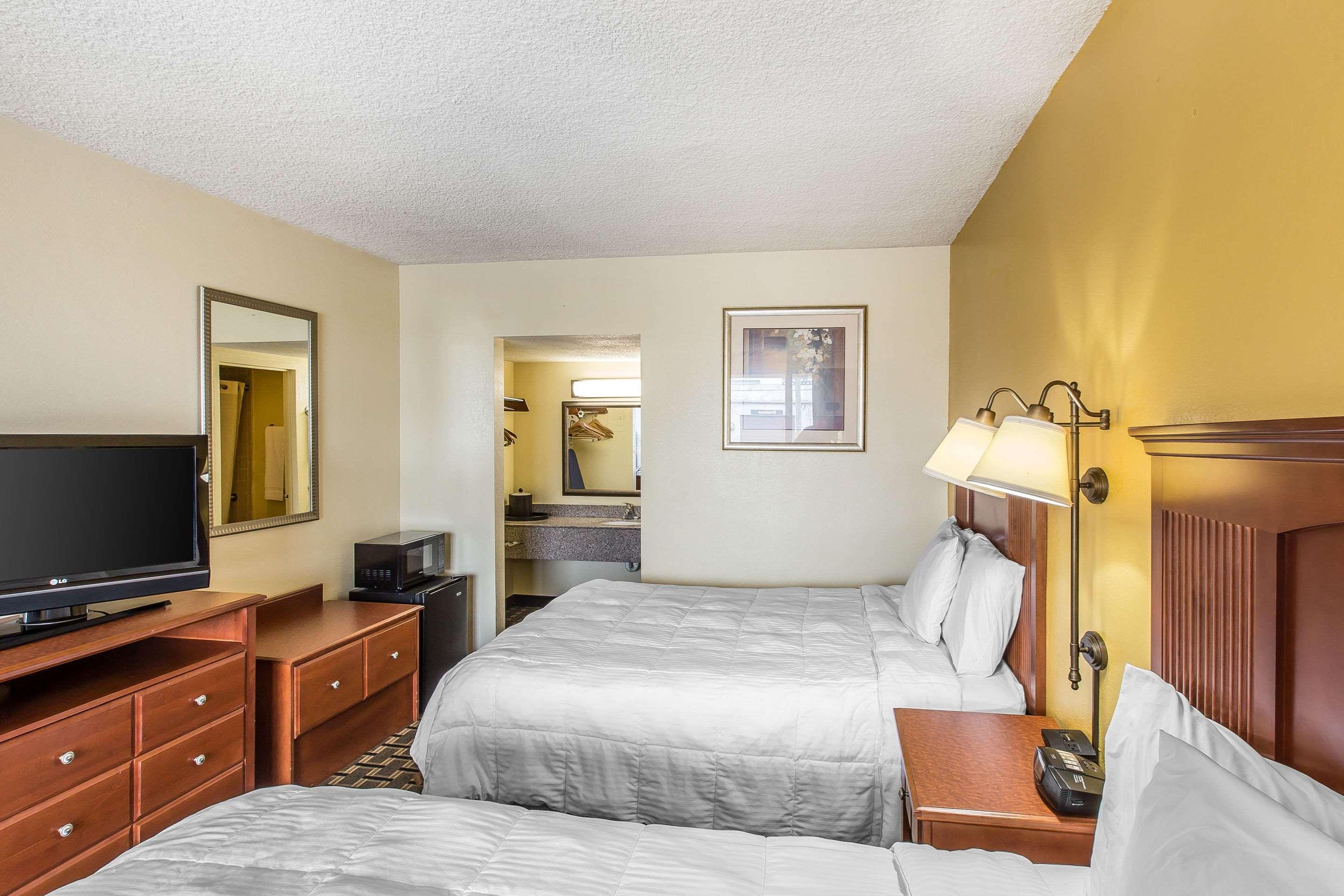 Econo Lodge Byron Luaran gambar