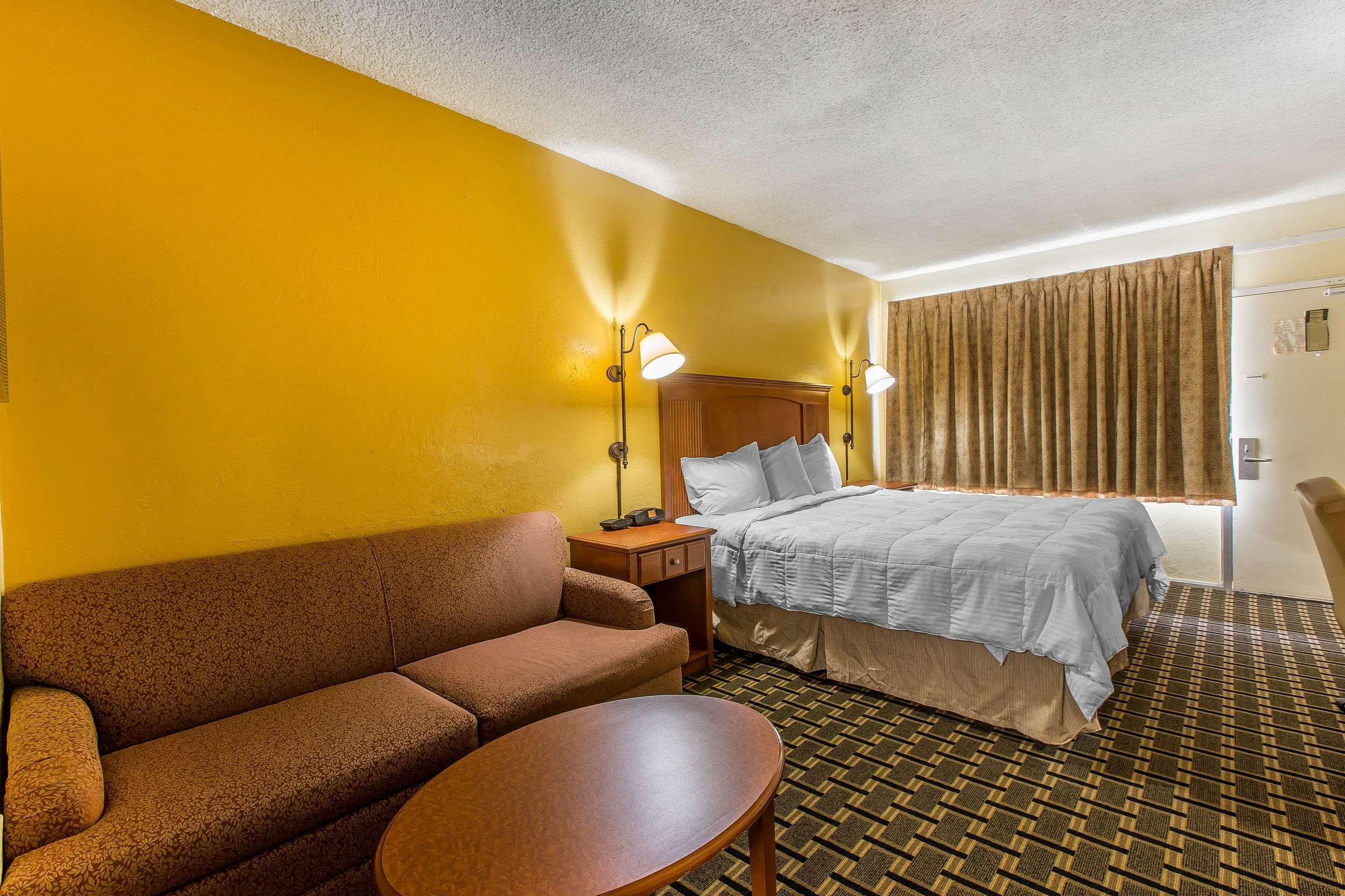 Econo Lodge Byron Luaran gambar