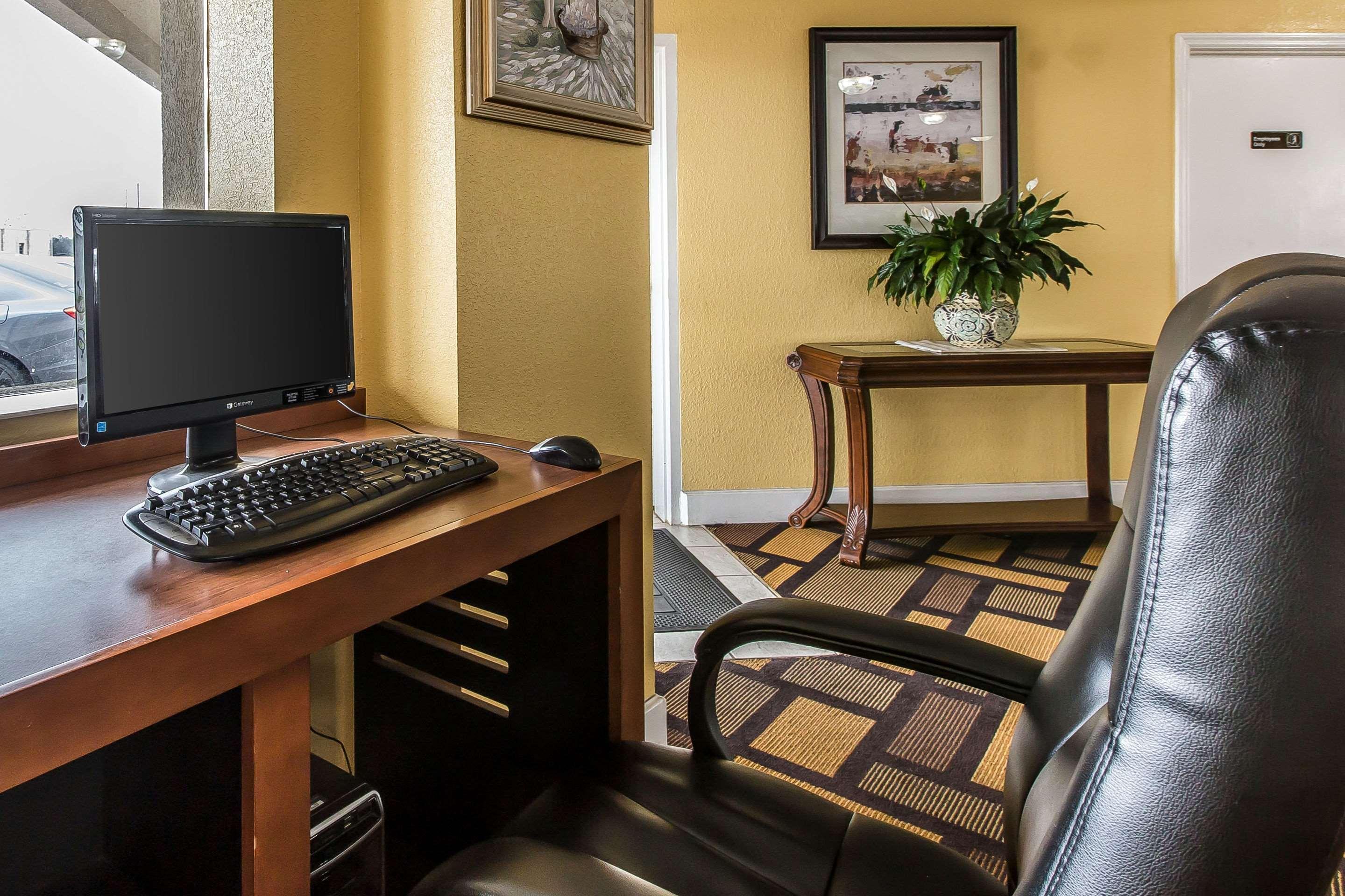 Econo Lodge Byron Luaran gambar