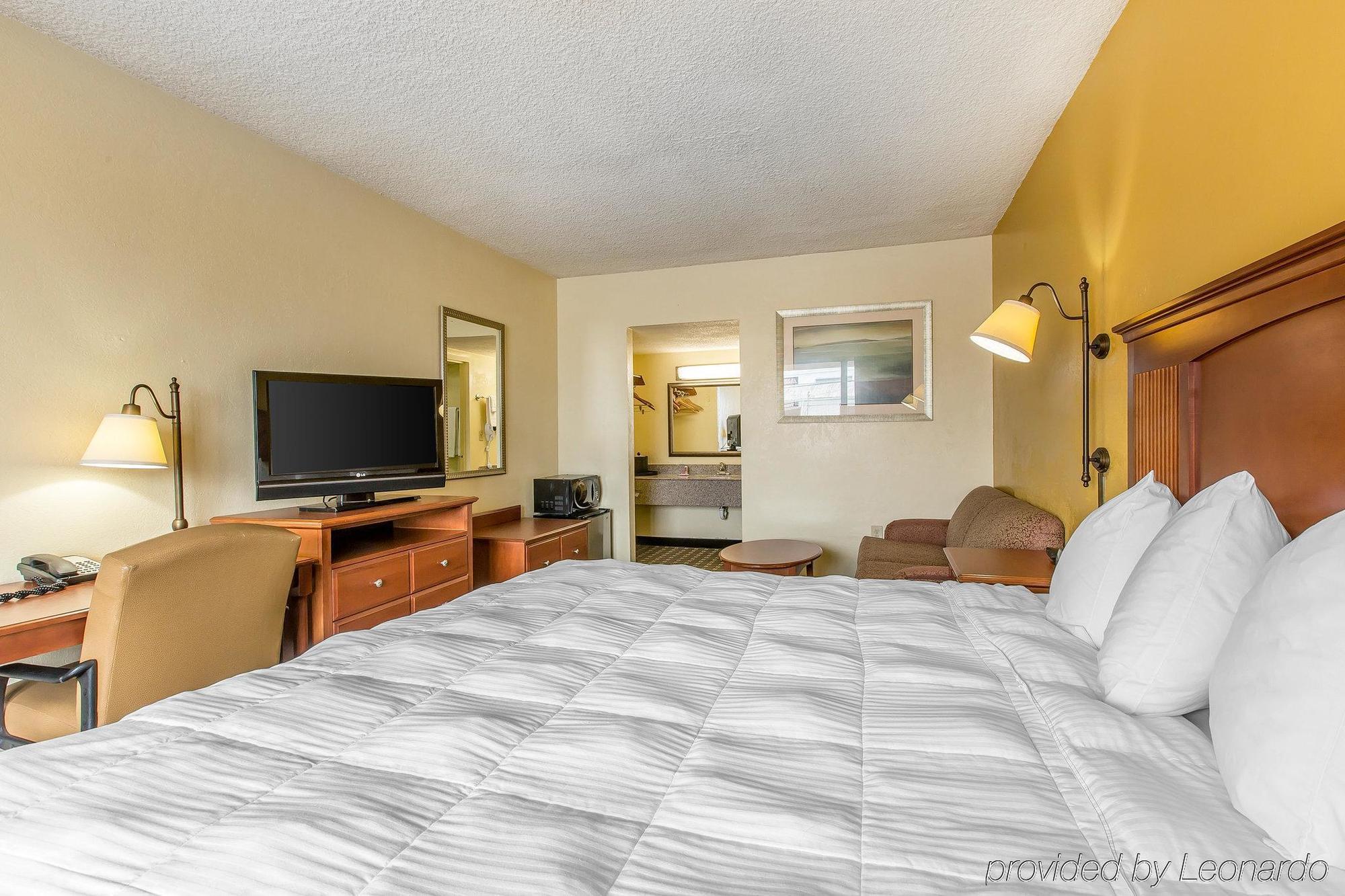 Econo Lodge Byron Luaran gambar