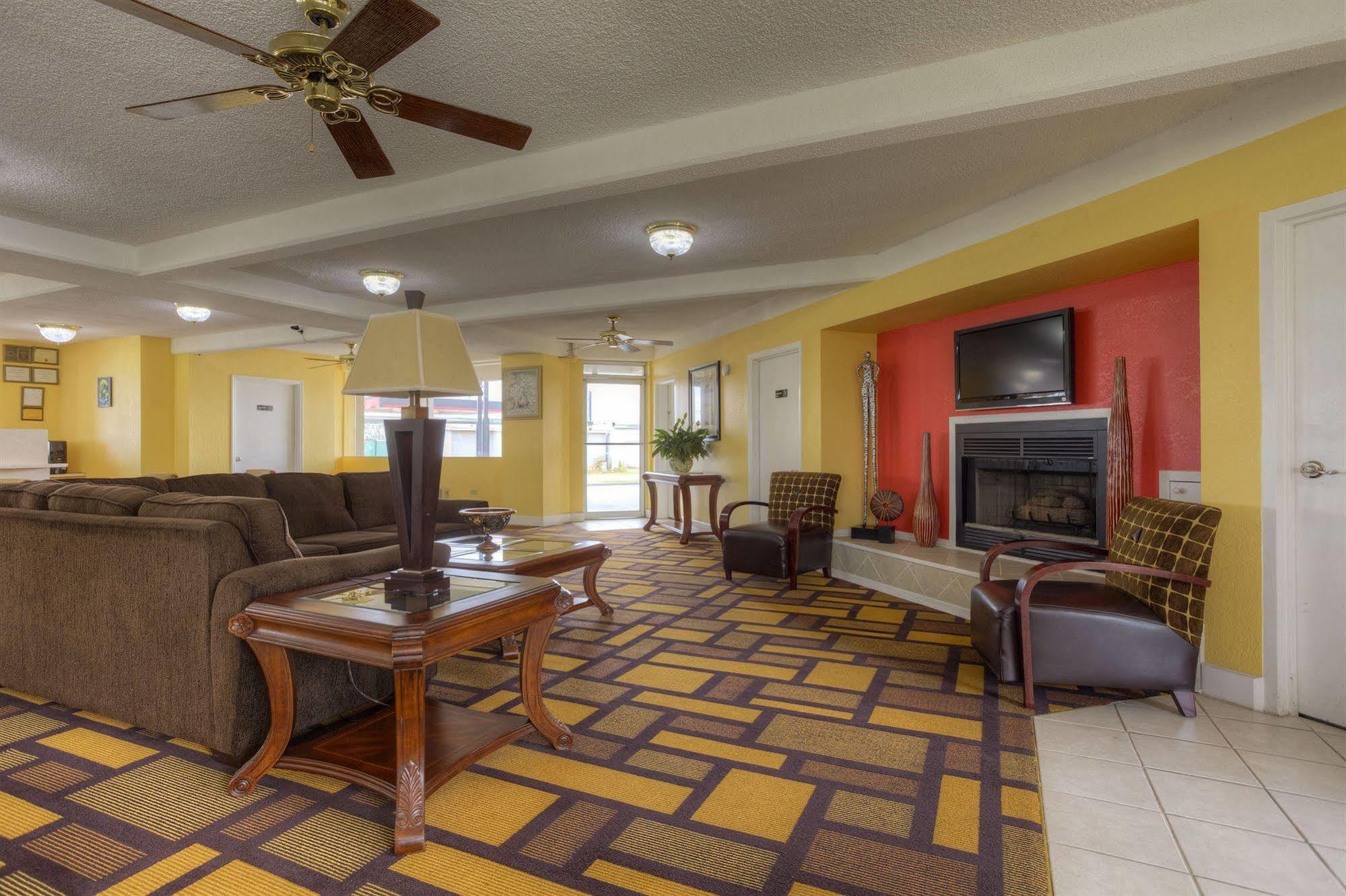 Econo Lodge Byron Luaran gambar