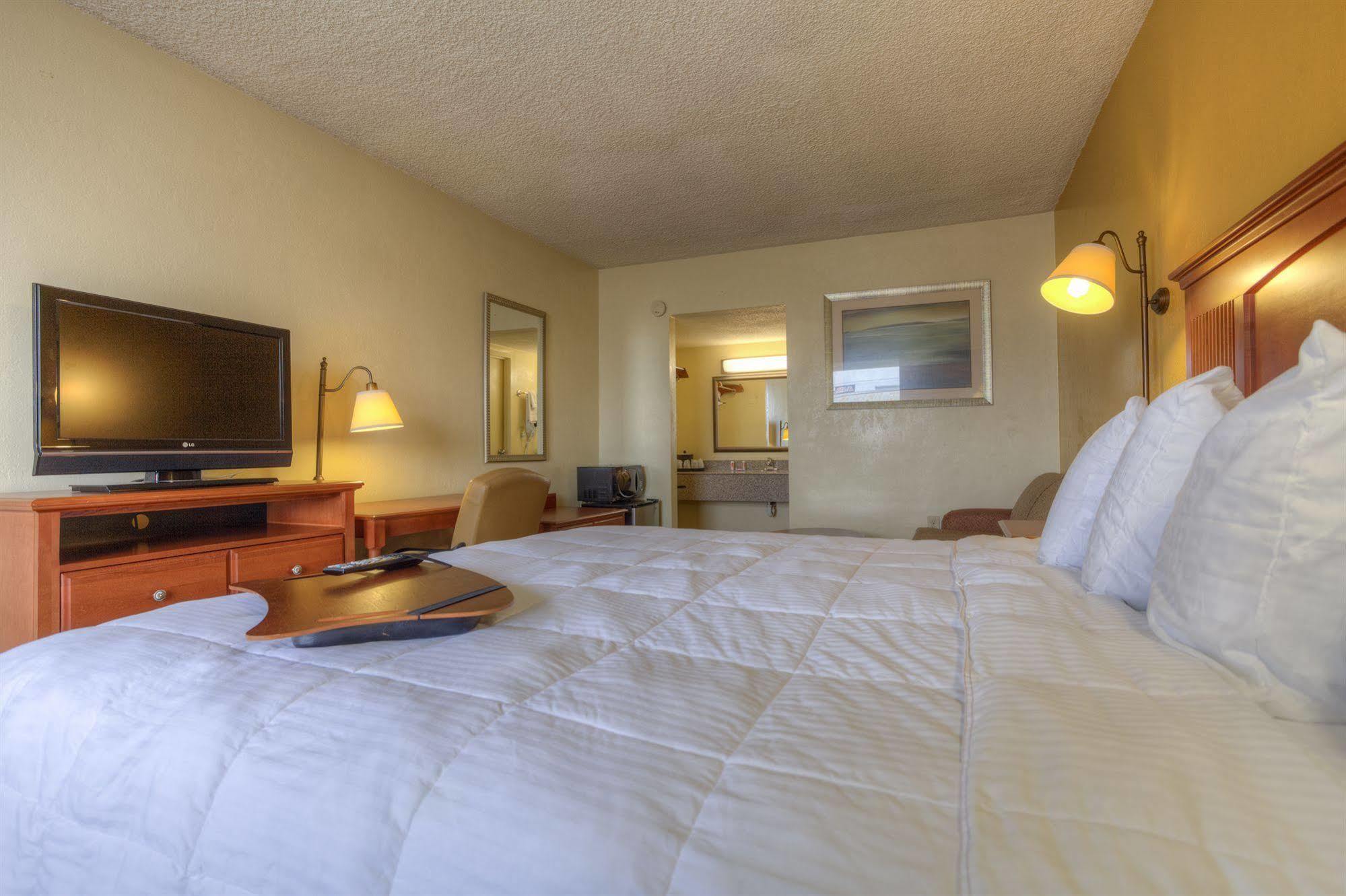 Econo Lodge Byron Luaran gambar