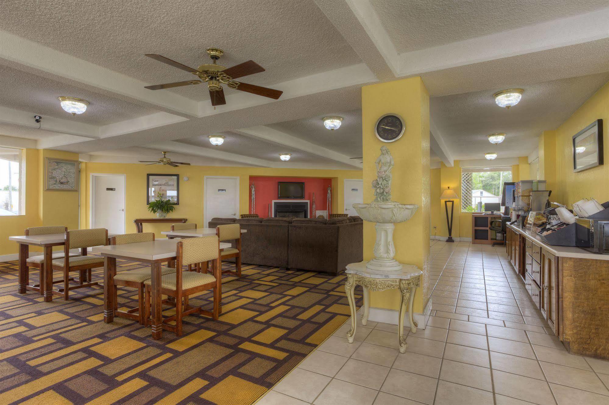 Econo Lodge Byron Luaran gambar